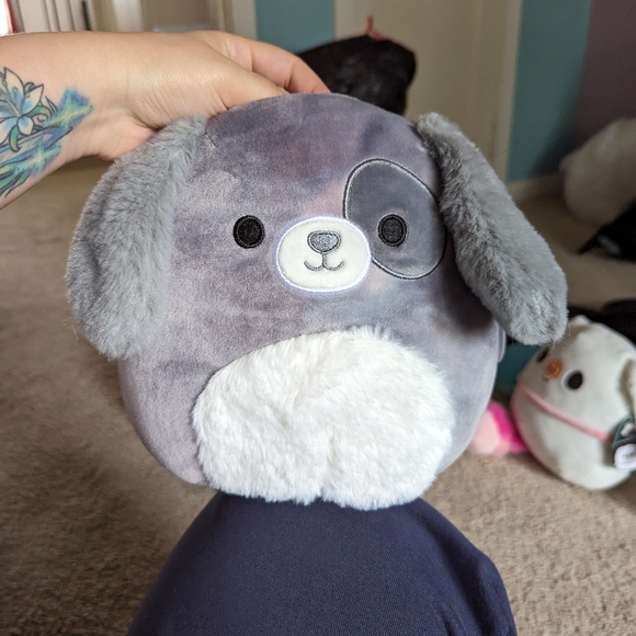 Gustavus 8 inch Squishmallow - Picture 1 of 5